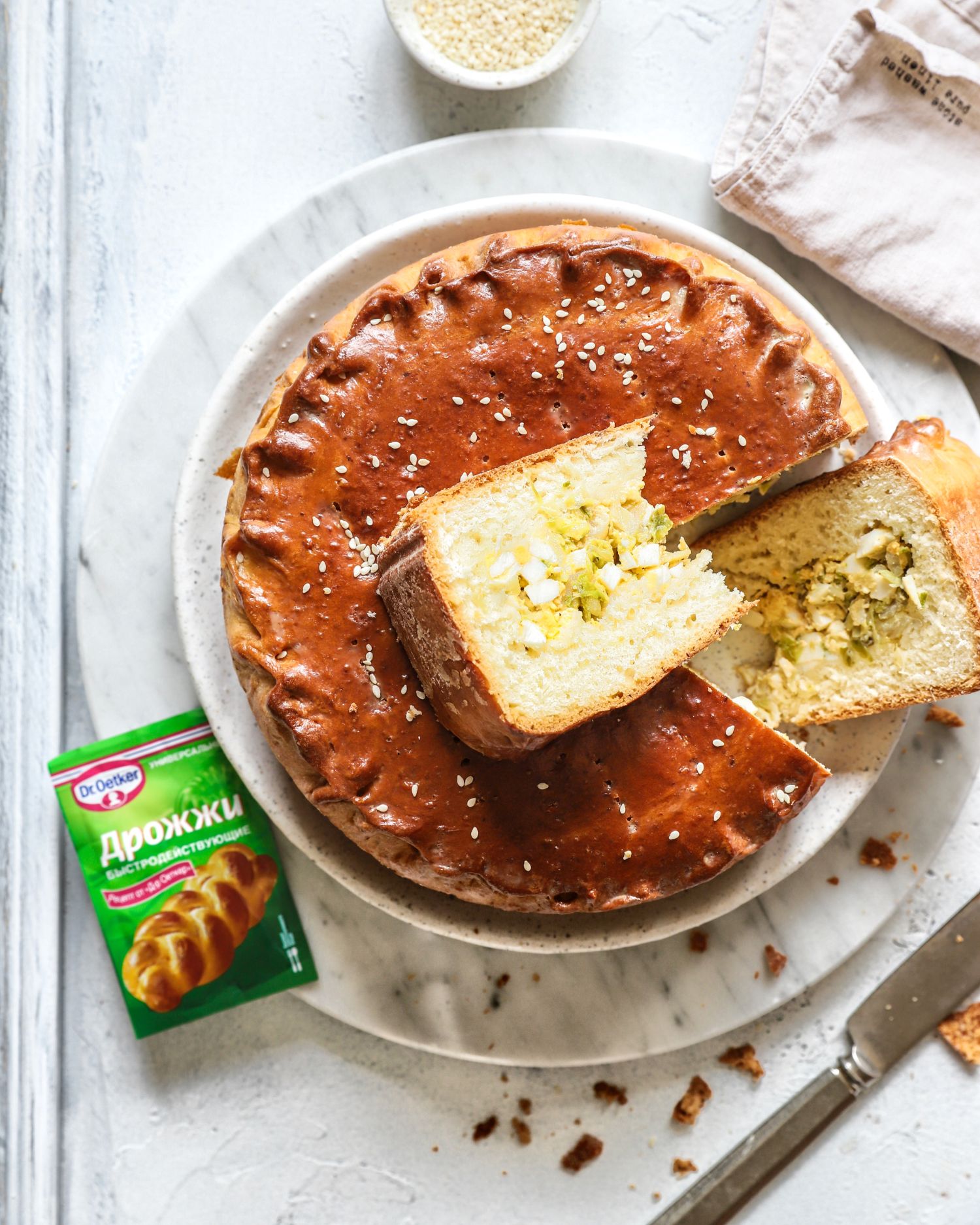 Фото рецепта закрытый пирог с капустой и яйцом