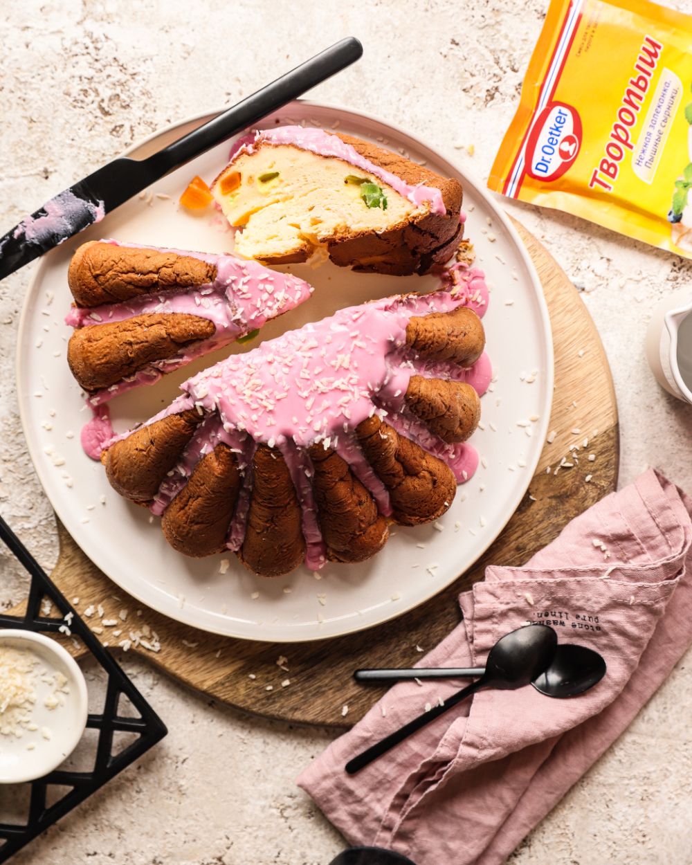 Фото рецепта запечённая творожная пасха с цукатами