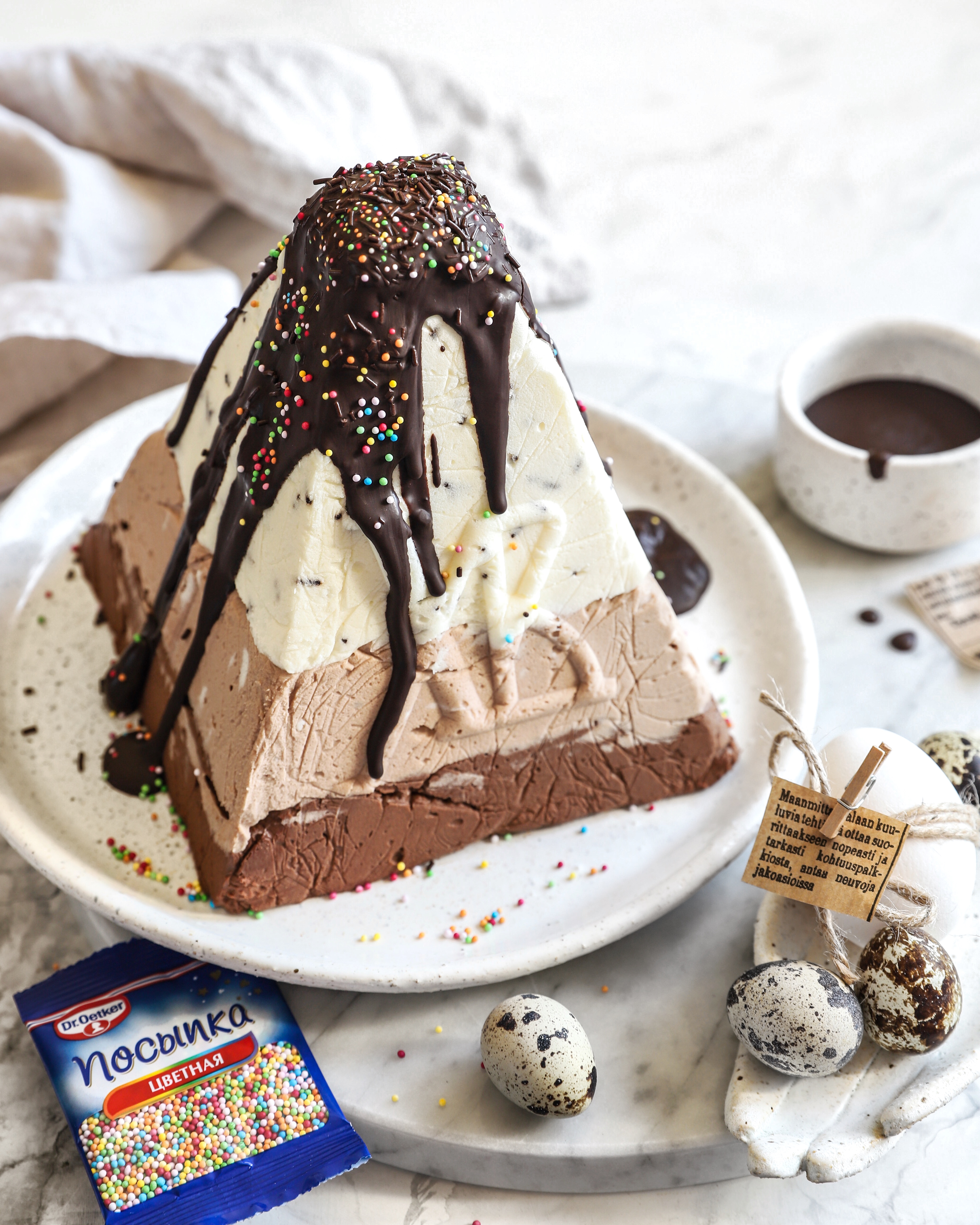 Фото рецепта пасха три шоколада из рикотты и маскарпоне