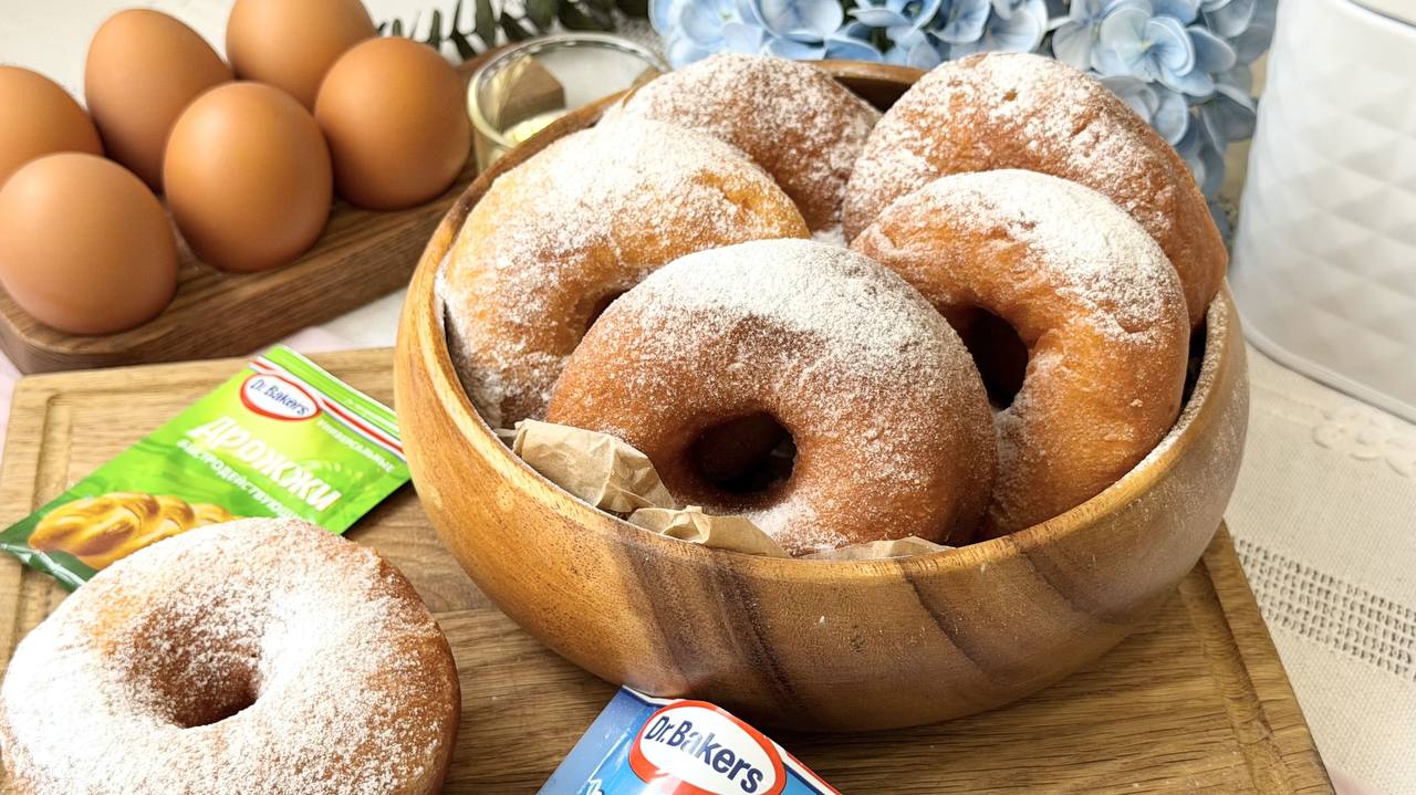 Фото рецепта настоящие классические пончики на дрожжах