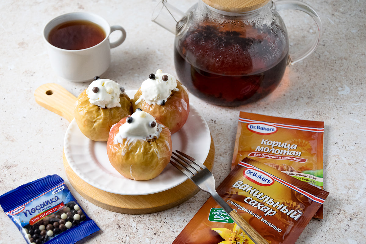 Фото рецепта запечённые яблоки с корицей и мёдом