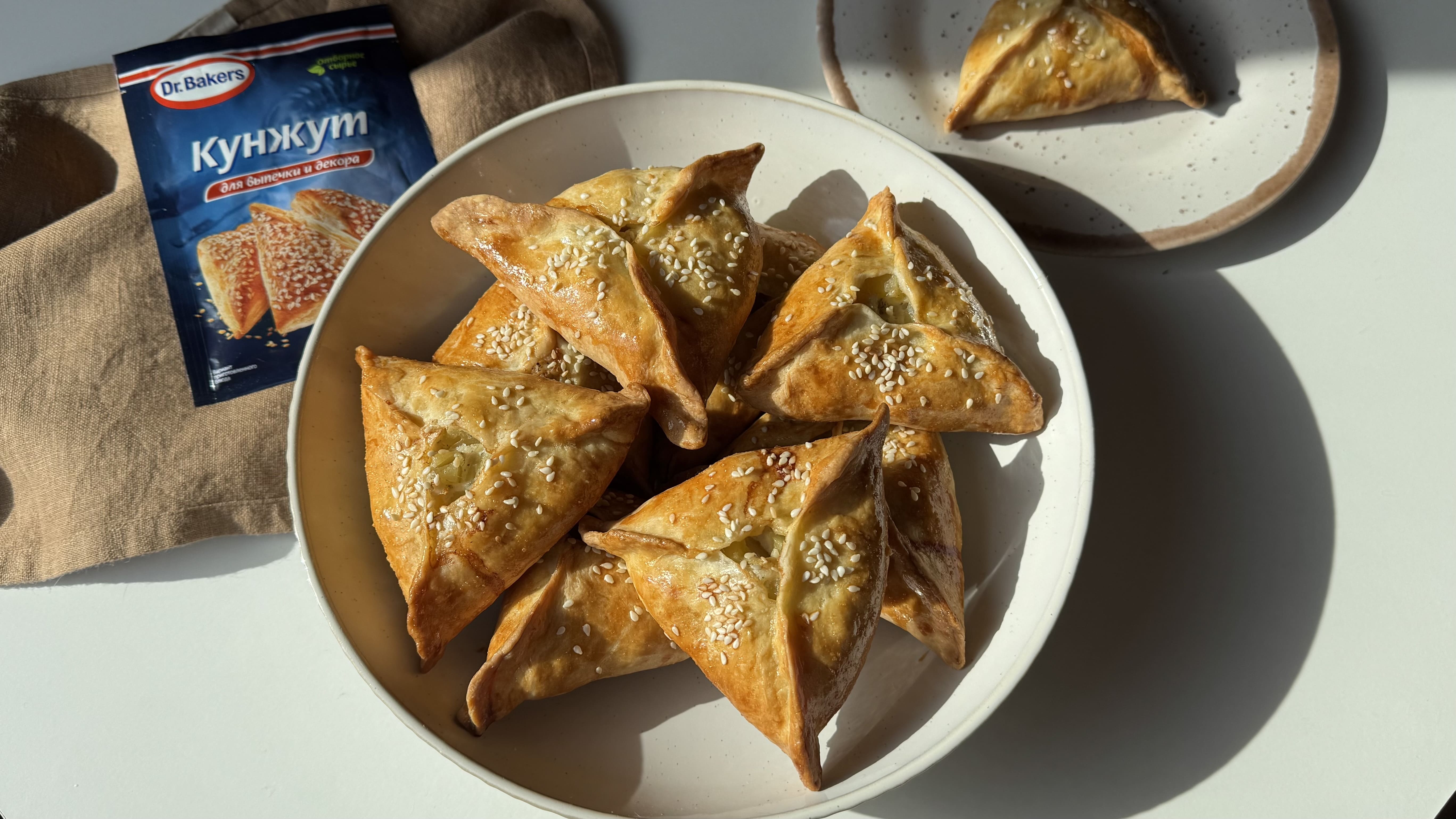 Фото рецепта бездрожжевые треугольники