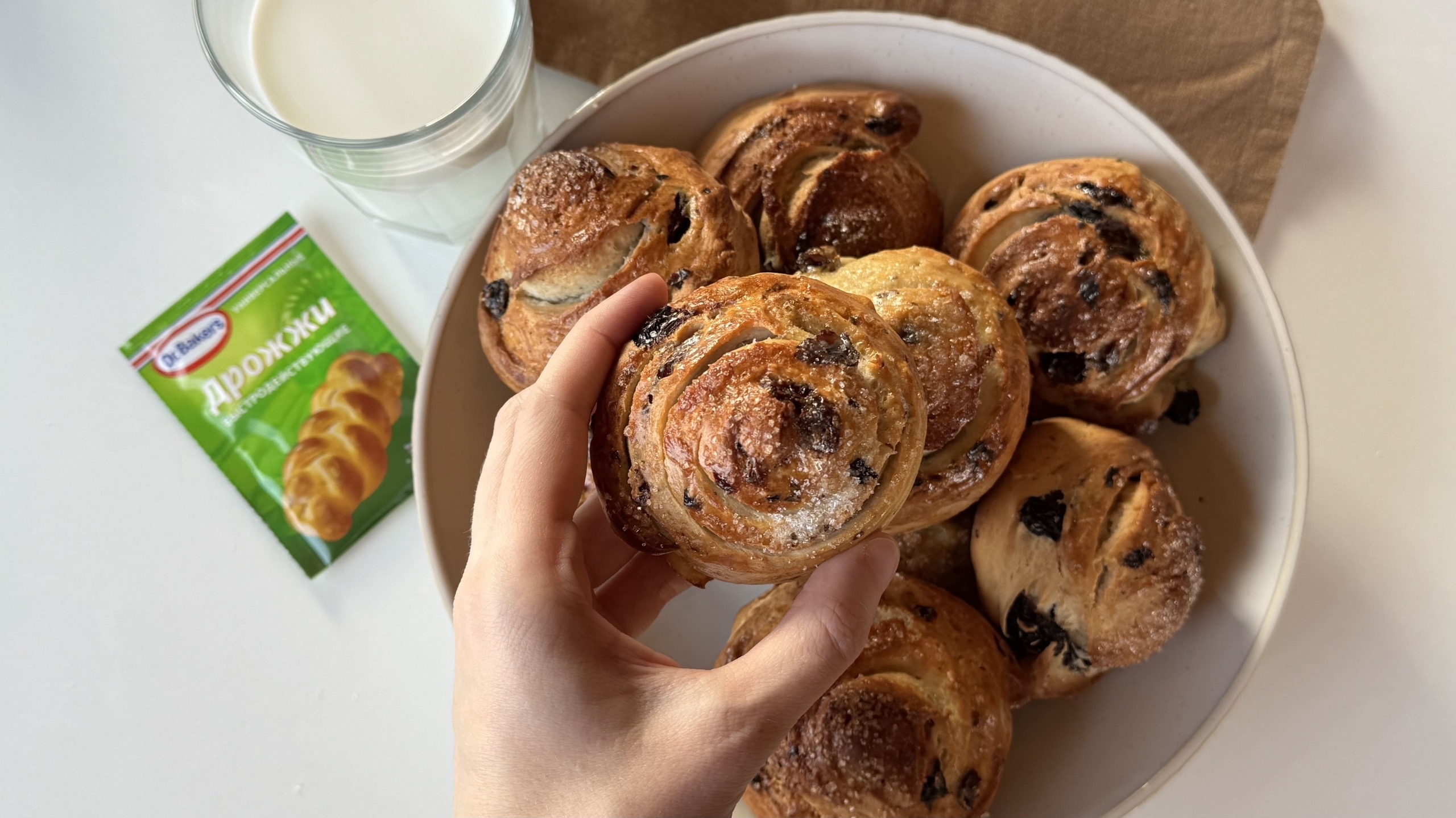 Фото рецепта сладкие дрожжевые булочки 