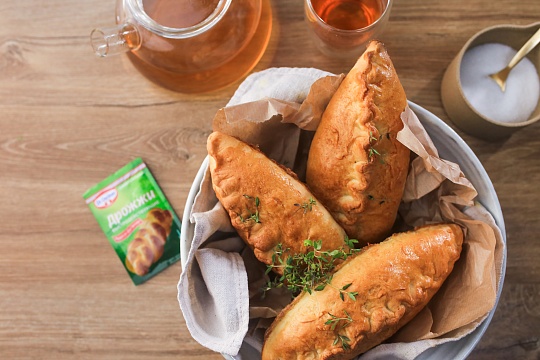 Пирожки с курицей и грибами